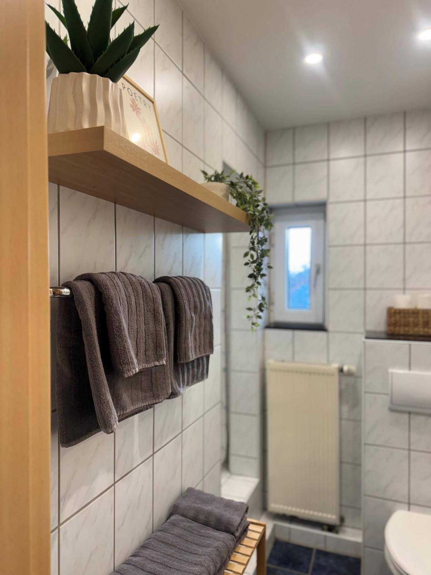 Gemuetliche, Helle Wohnung In 파더본 외부 사진